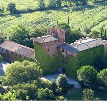 Castello Di San Fabiano Guest House Monteroni dʼArbia Εξωτερικό φωτογραφία